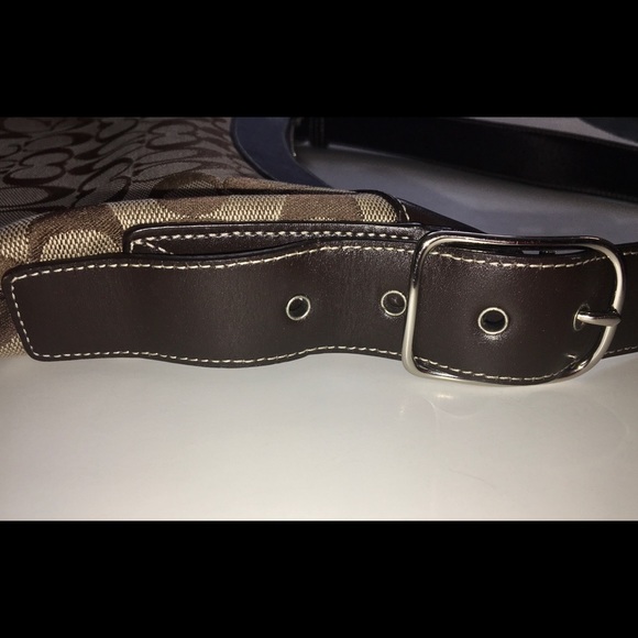 Coach Bag - Picture 5 of 8